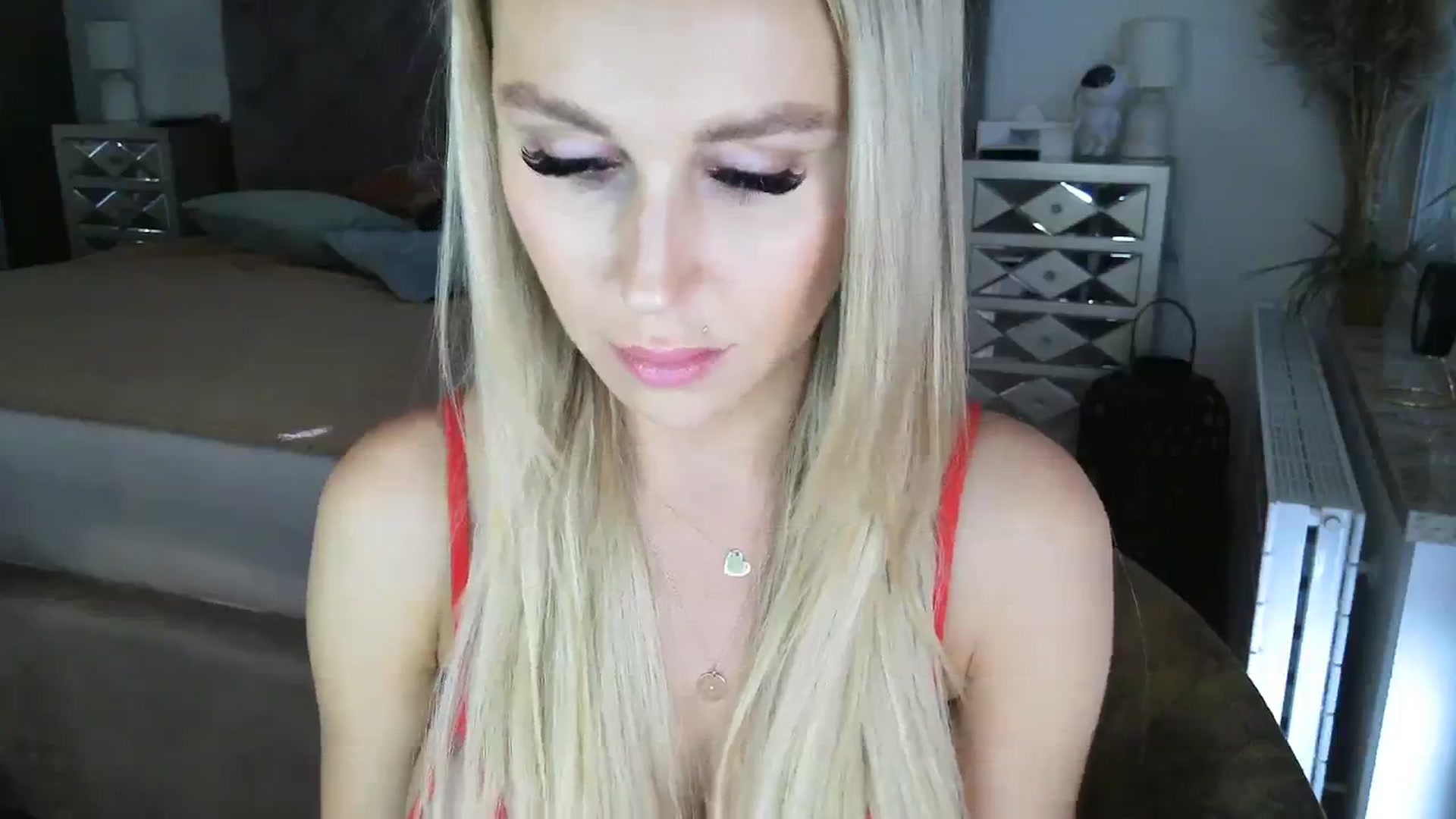 Gallery image thumbnail from CocoMia's myfreecams stream on, 02/13/2024, 13:42 image 10 of 20