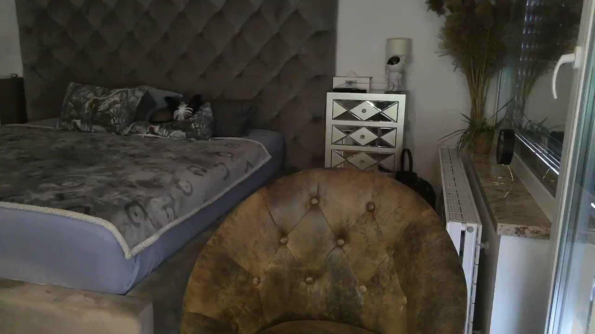 Gallery image thumbnail from CocoMia's myfreecams stream on, 02/15/2024, 13:41 image 9 of 20