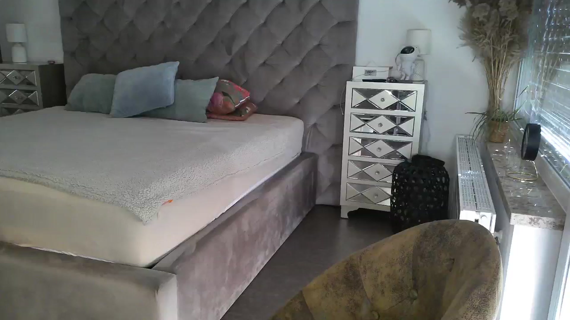Gallery image thumbnail from CocoMia's myfreecams stream on, 03/04/2024, 12:14 image 5 of 20