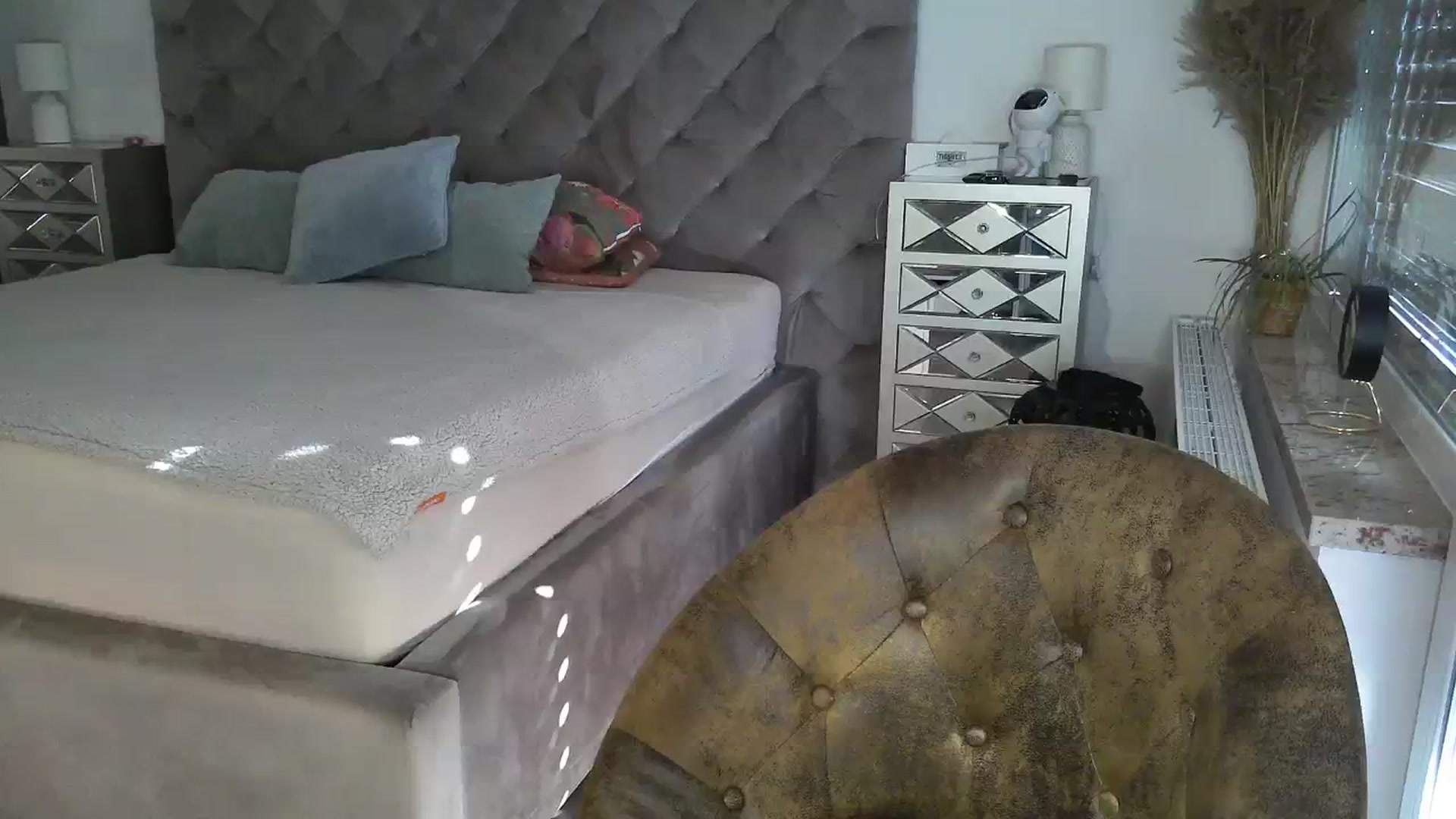 Gallery image thumbnail from CocoMia's myfreecams stream on, 03/04/2024, 13:47 image 10 of 20