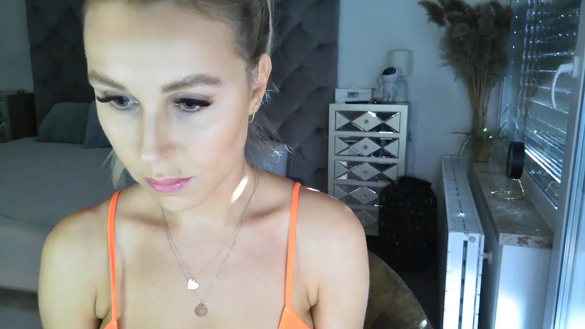 Gallery image thumbnail from CocoMia's myfreecams stream on, 03/04/2024, 13:47 image 5 of 20