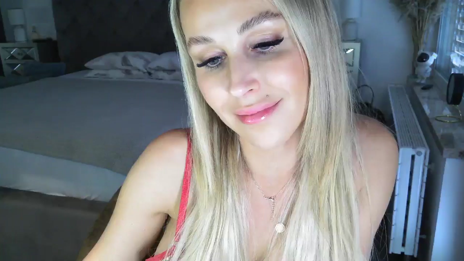 Gallery image thumbnail from CocoMia's myfreecams stream on, 05/16/2024, 12:42 image 17 of 20