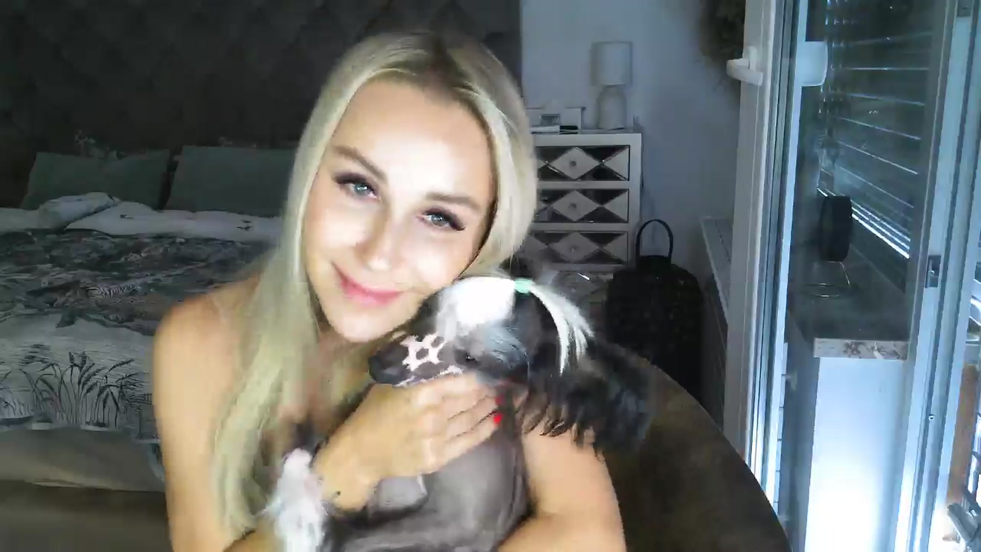 Gallery image thumbnail from CocoMia's myfreecams stream on, 07/25/2024, 12:49 image 9 of 20
