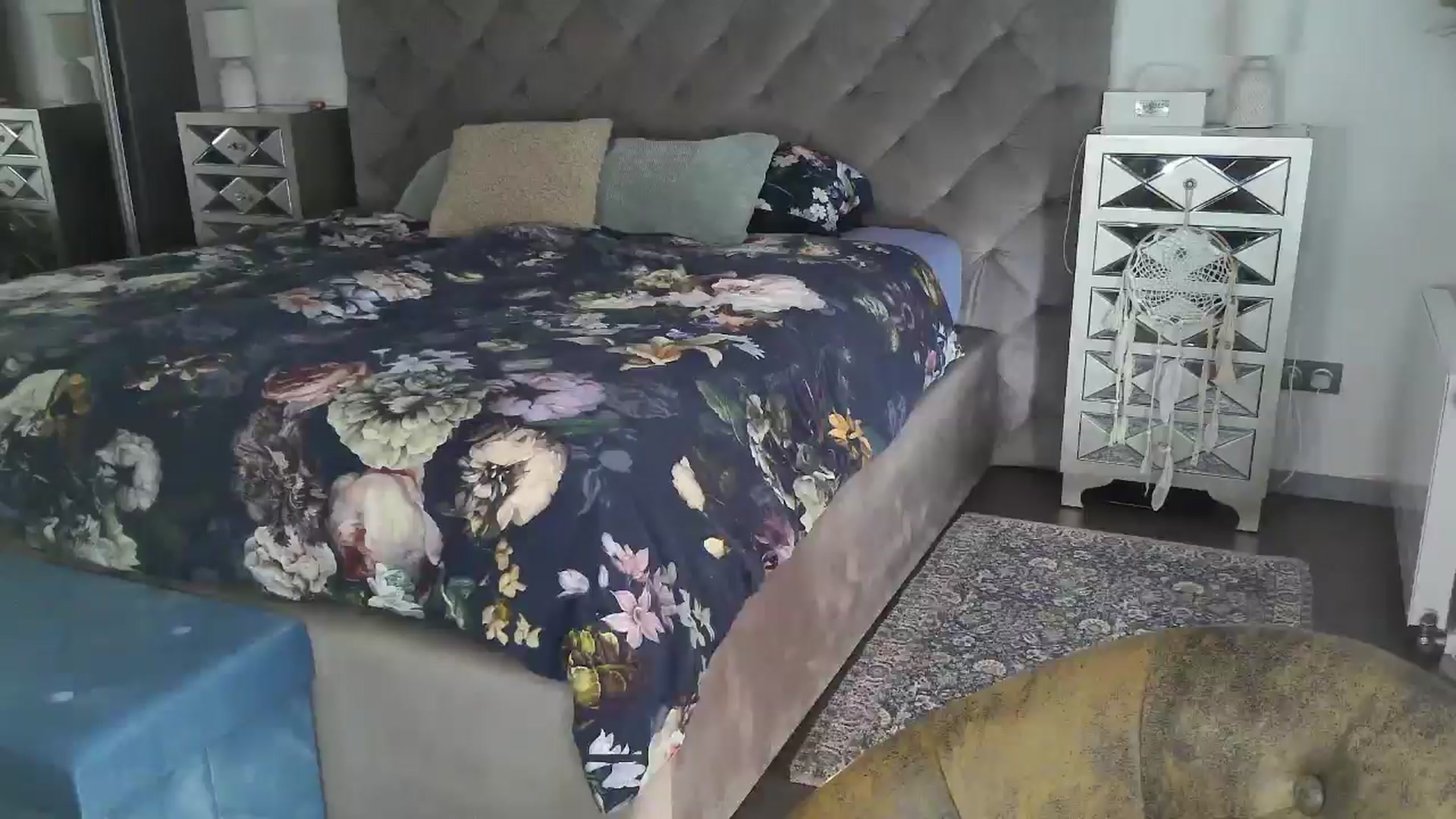 Gallery image thumbnail from CocoMia's myfreecams stream on, 02/04/2025, 13:16 image 10 of 20