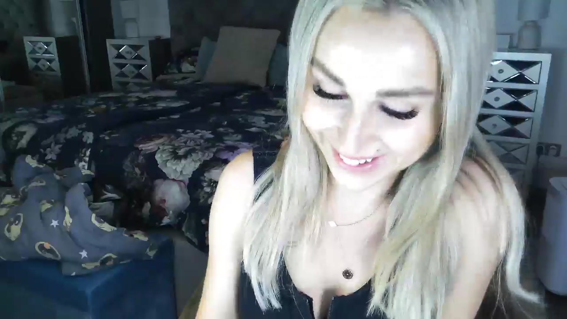 Gallery image thumbnail from CocoMia's myfreecams stream on, 05/02/2025, 07:24 image 11 of 20