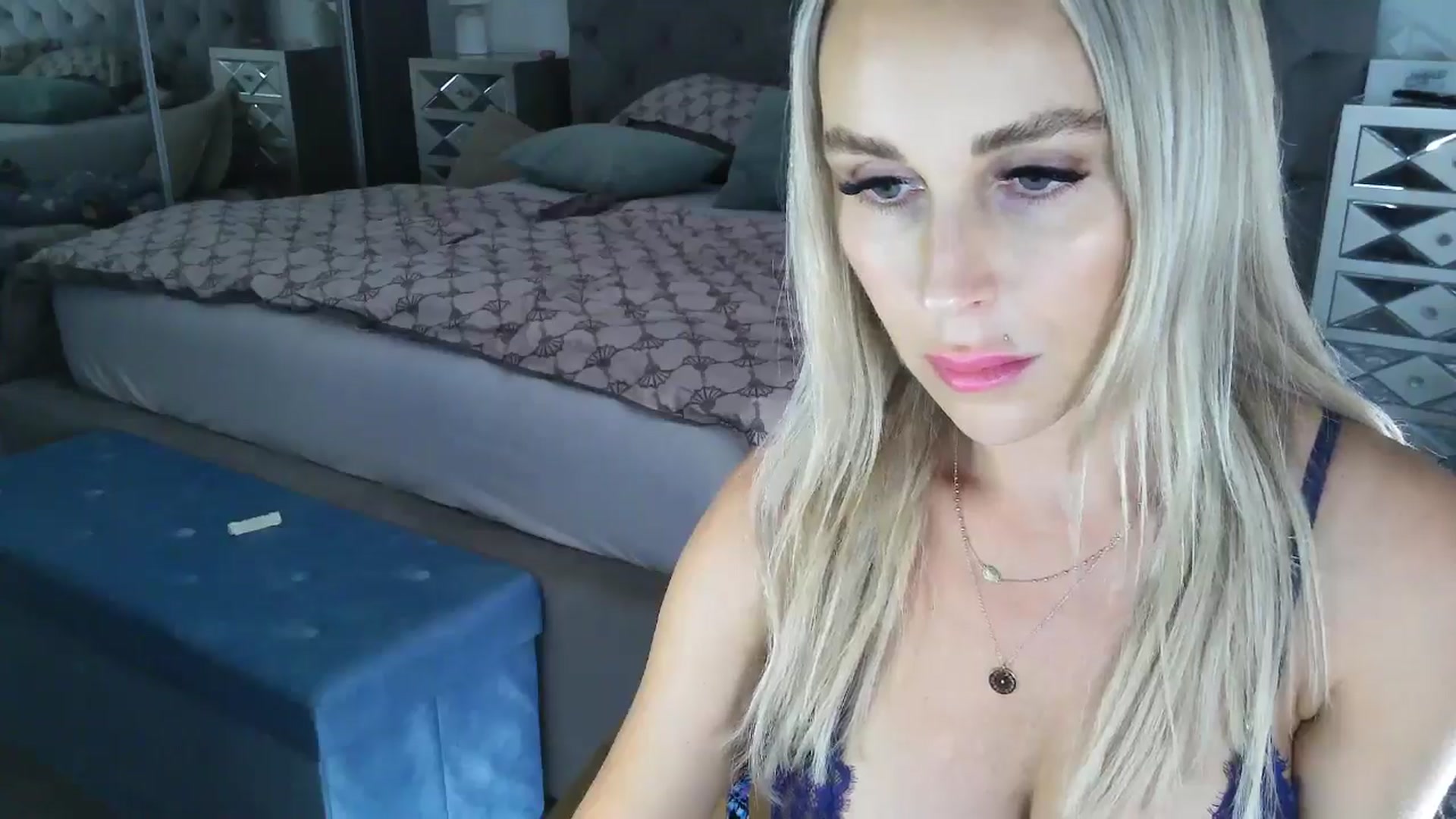 Gallery image thumbnail from CocoMia's myfreecams stream on, 06/17/2025, 12:46 image 15 of 20