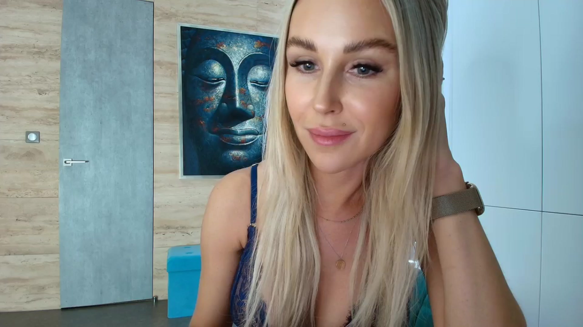 Gallery image thumbnail from CocoMia's myfreecams stream on, 12/18/2025, 08:55 image 2 of 20