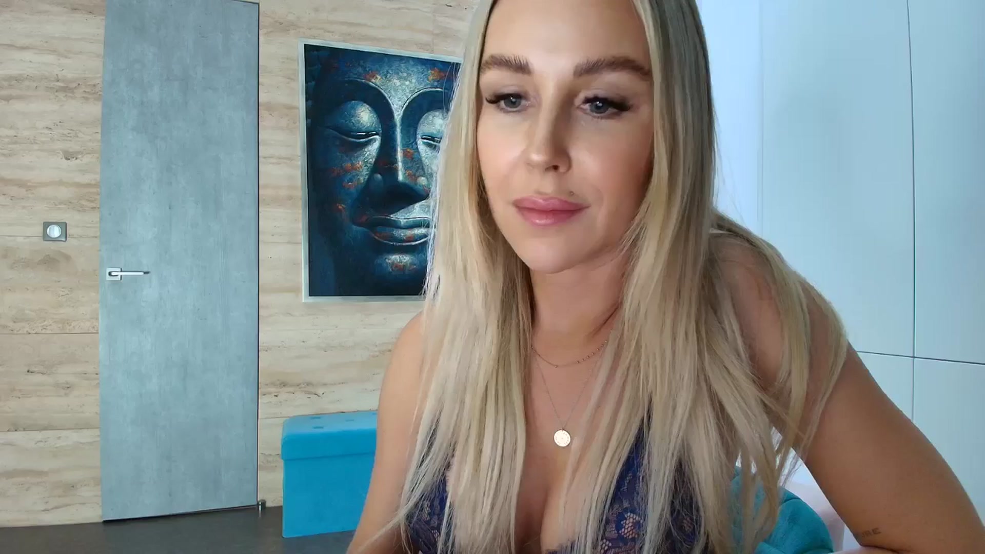 Gallery image thumbnail from CocoMia's myfreecams stream on, 12/18/2025, 08:55 image 3 of 20