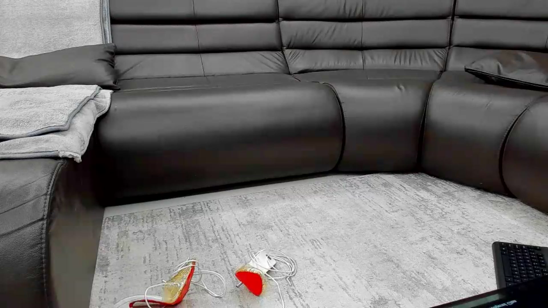 Gallery image thumbnail from CocoTease's myfreecams stream on, 05/31/2026, 21:33 image 6 of 20