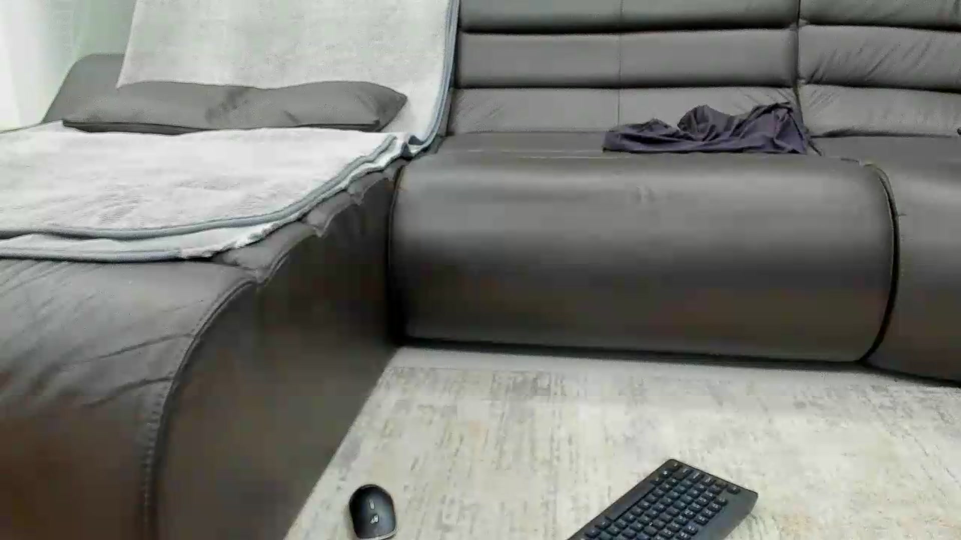 Gallery image thumbnail from CocoTease's myfreecams stream on, 06/04/2026, 20:06 image 20 of 20