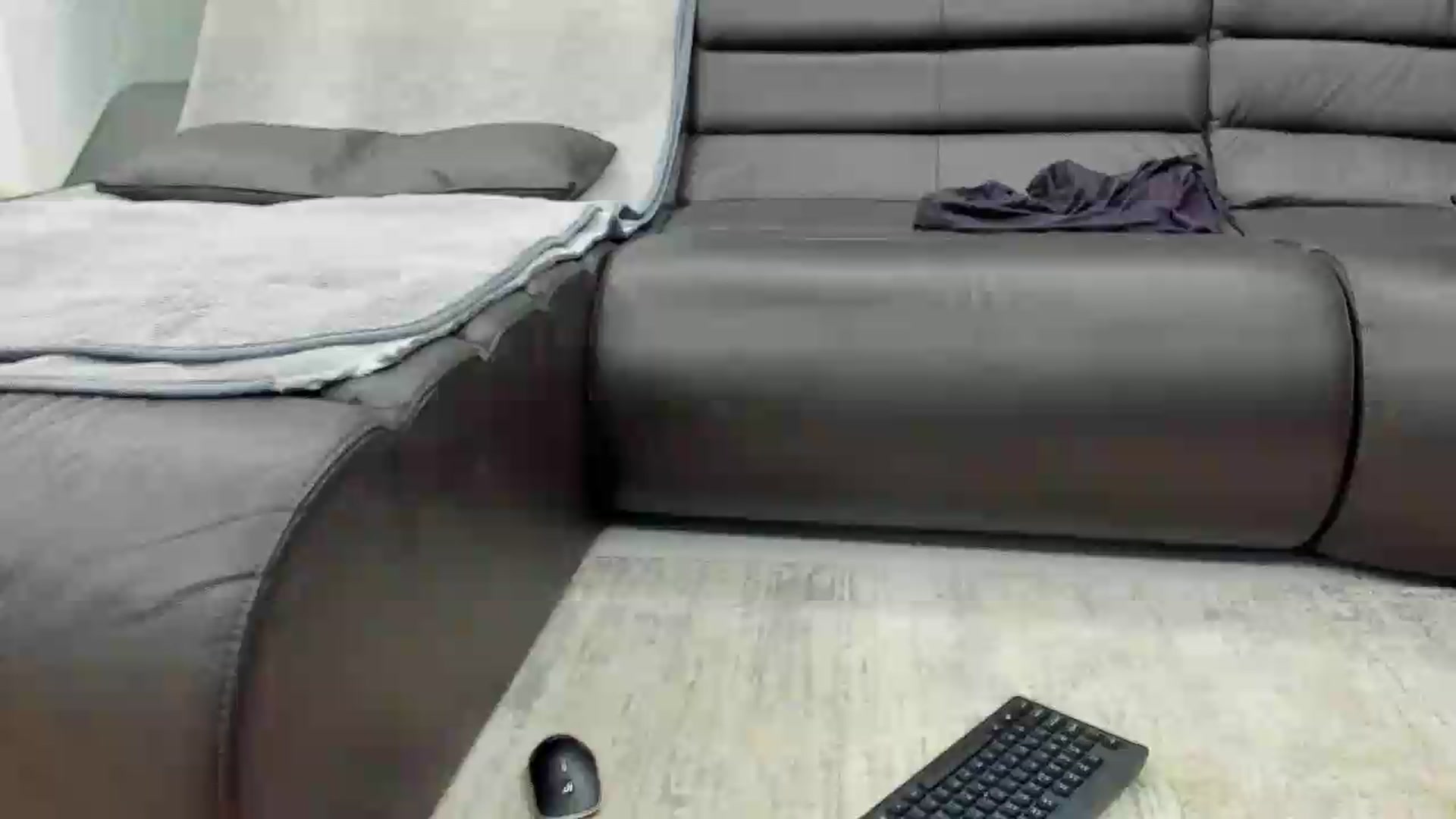 Gallery image thumbnail from CocoTease's myfreecams stream on, 06/04/2026, 20:06 image 19 of 20