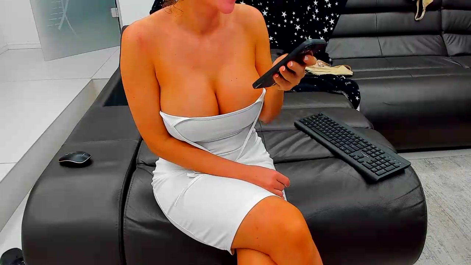 Gallery image thumbnail from CocoTease's myfreecams stream on, 06/10/2026, 22:11 image 10 of 20