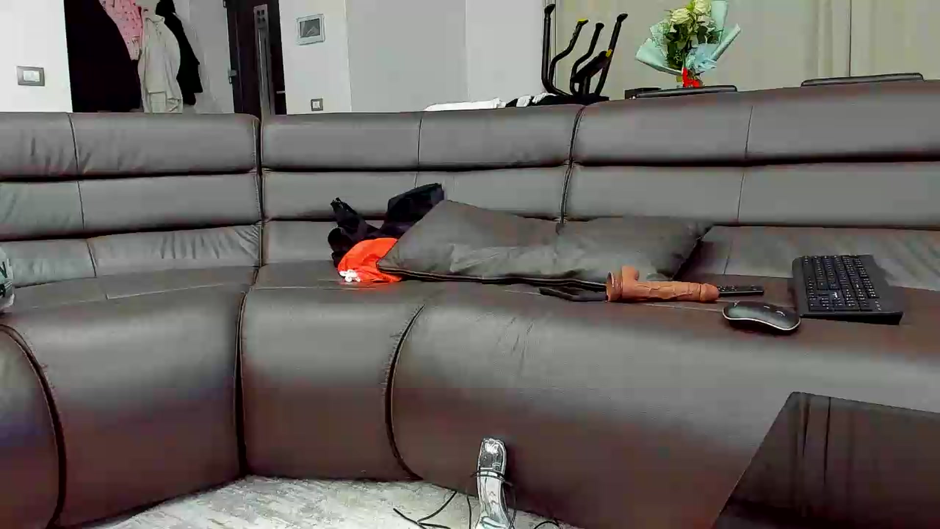 Gallery image thumbnail from CocoTease's myfreecams stream on, 06/19/2026, 24:22 image 4 of 20
