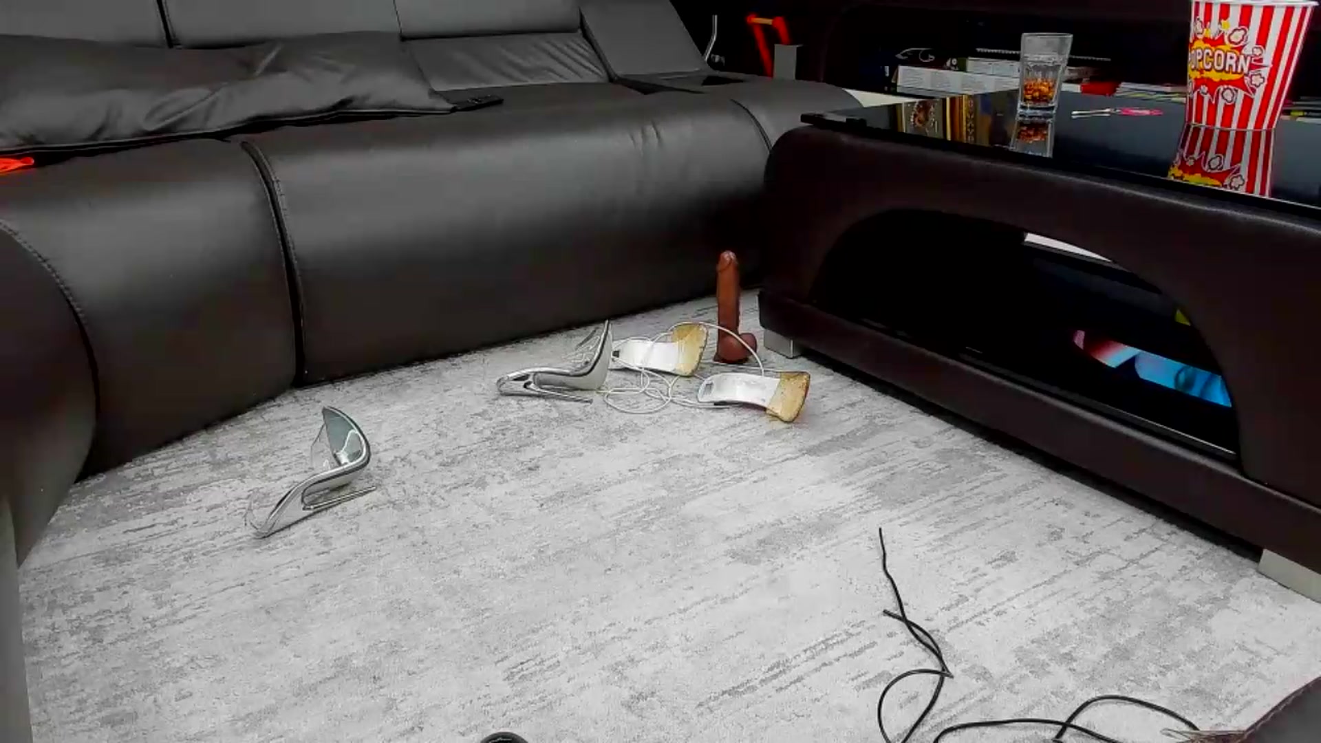 Gallery image thumbnail from CocoTease's myfreecams stream on, 06/19/2026, 01:37 image 12 of 20