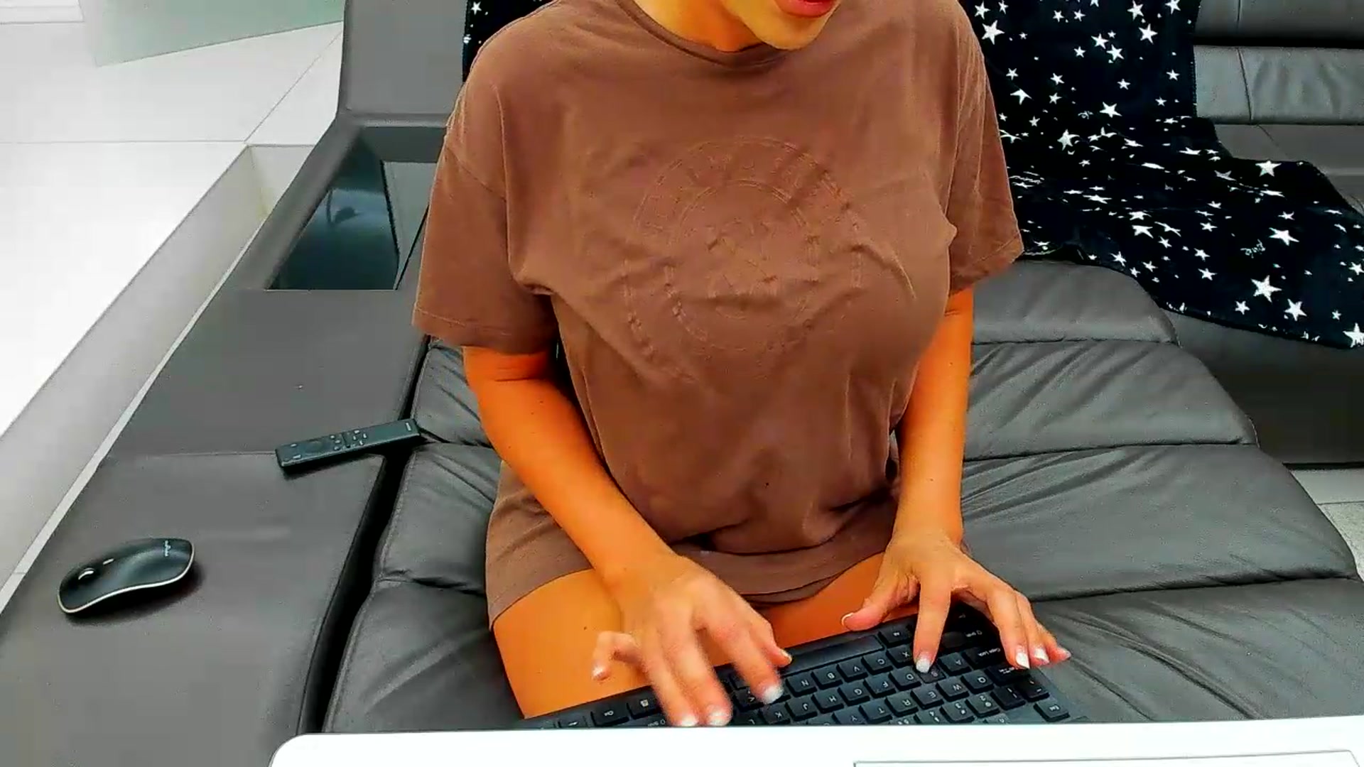 Gallery image thumbnail from CocoTease's myfreecams stream on, 06/30/2026, 20:05 image 2 of 20