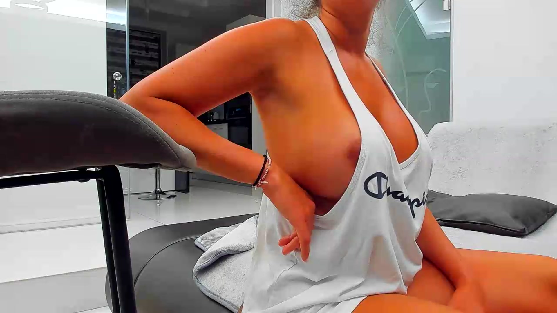 Gallery image thumbnail from CocoTease's myfreecams stream on, 08/12/2026, 23:13 image 9 of 20