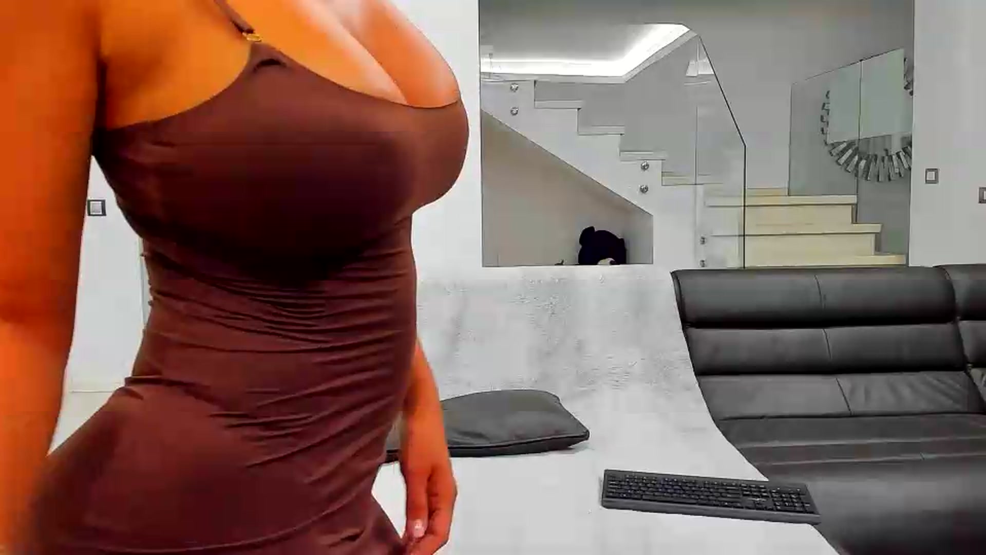 Gallery image thumbnail from CocoTease's myfreecams stream on, 08/18/2026, 24:17 image 19 of 20