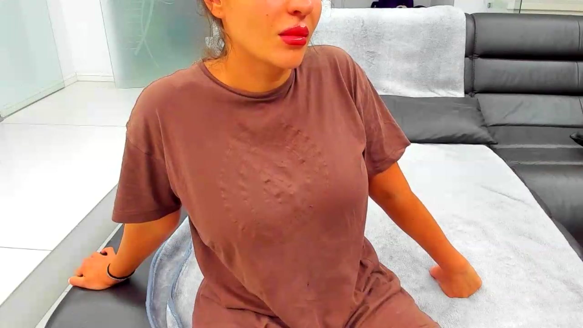 Gallery image thumbnail from CocoTease's myfreecams stream on, 08/19/2026, 19:59 image 2 of 20
