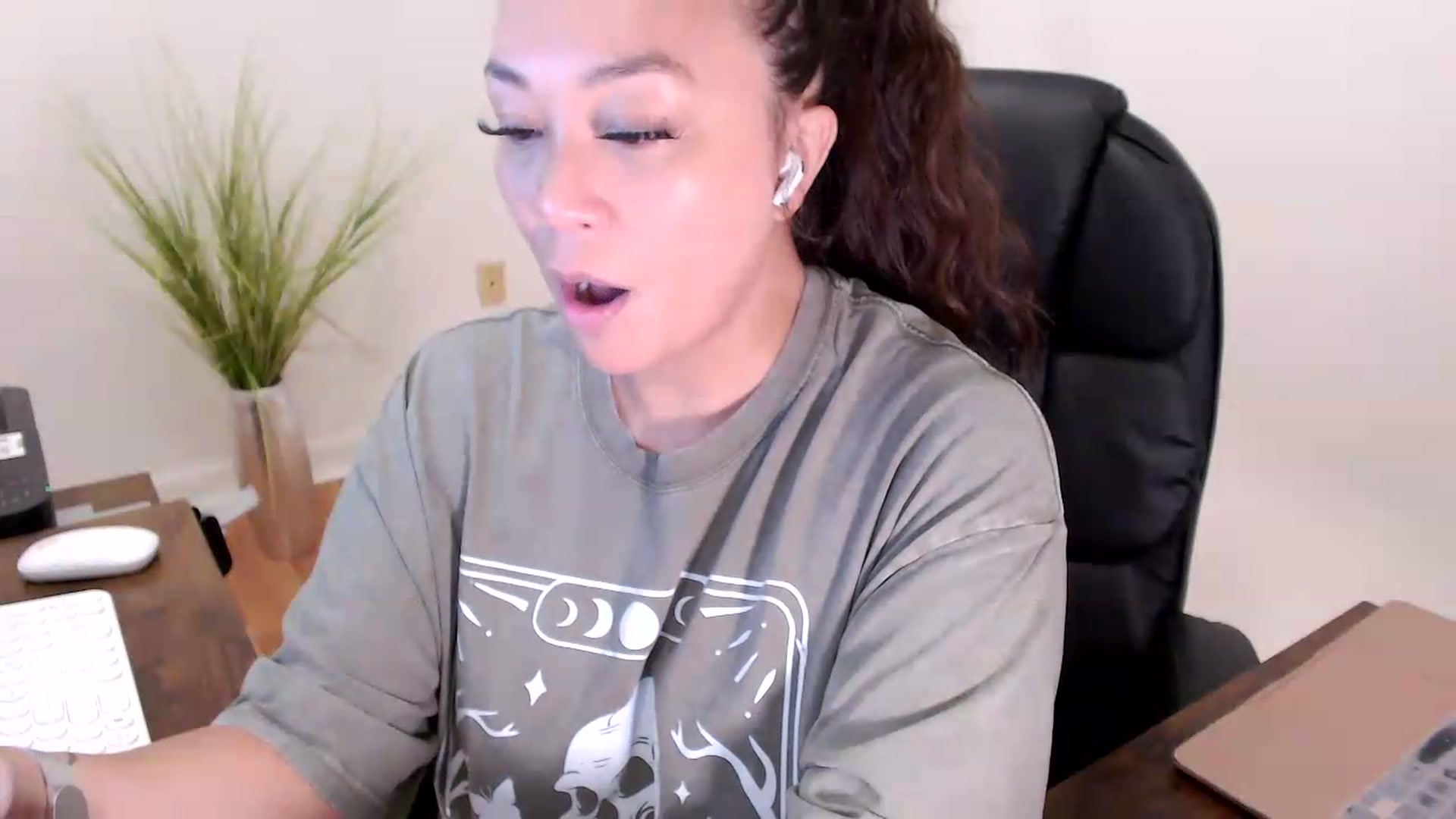 Gallery image thumbnail from CoconutCreme's myfreecams stream on, 07/27/2026, 13:25 image 8 of 20