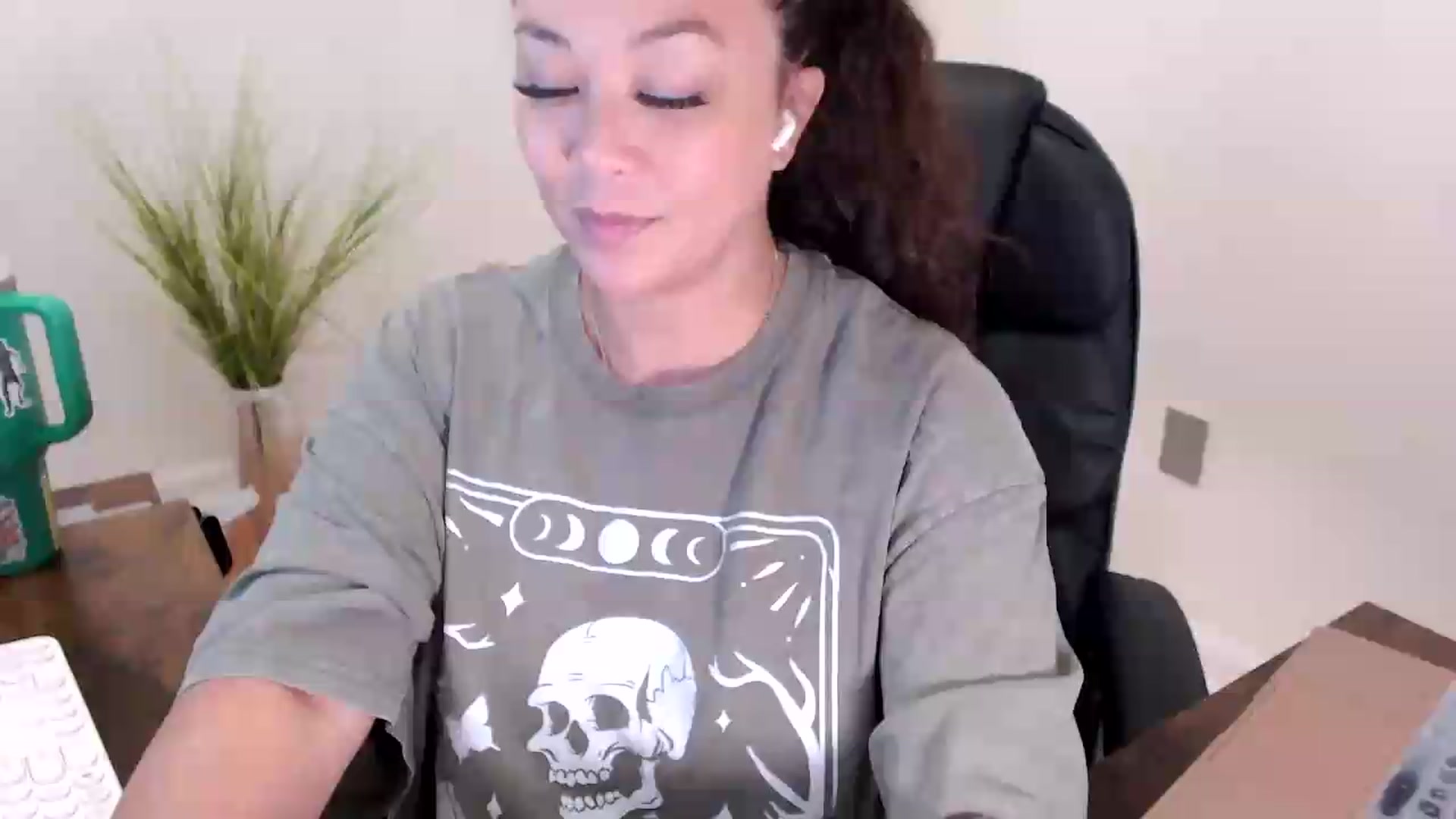 Gallery image thumbnail from CoconutCreme's myfreecams stream on, 07/27/2026, 15:53 image 3 of 20