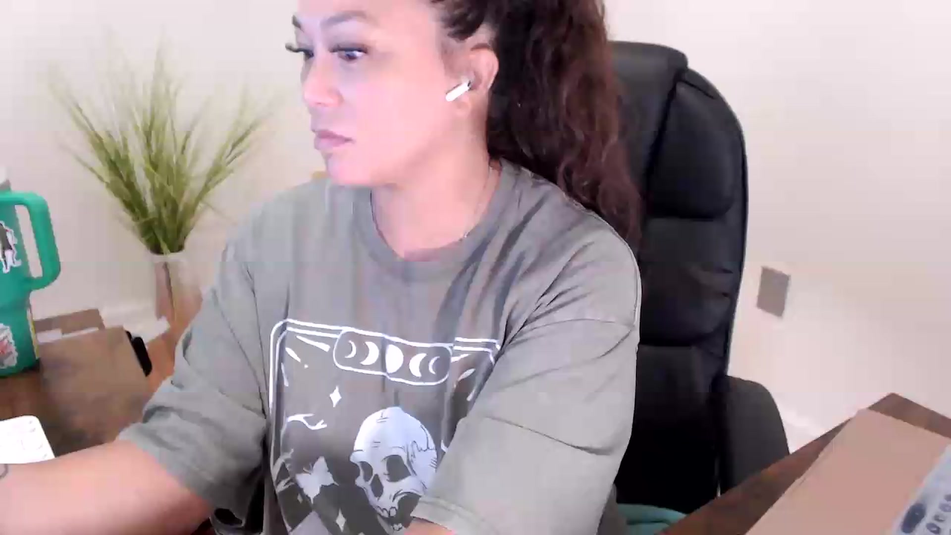 Gallery image thumbnail from CoconutCreme's myfreecams stream on, 07/27/2026, 15:53 image 1 of 20