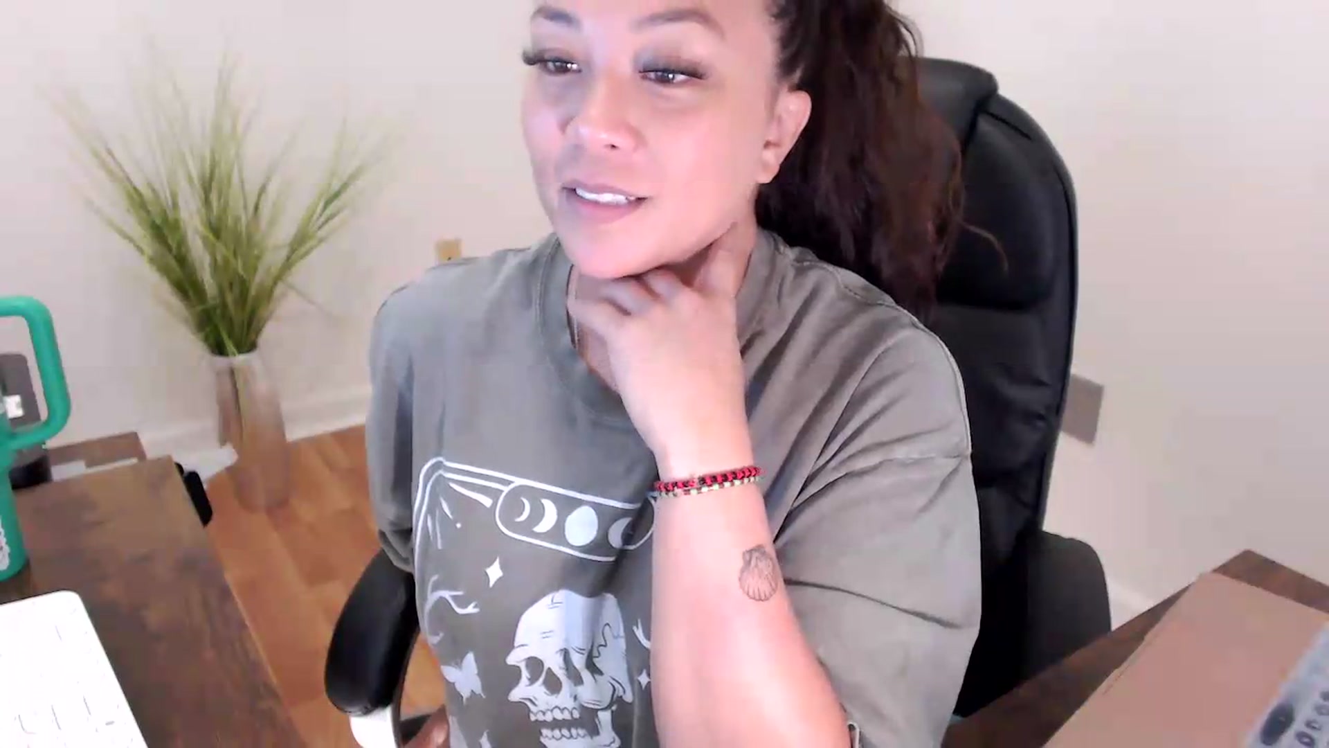 Gallery image thumbnail from CoconutCreme's myfreecams stream on, 07/27/2026, 17:03 image 3 of 20