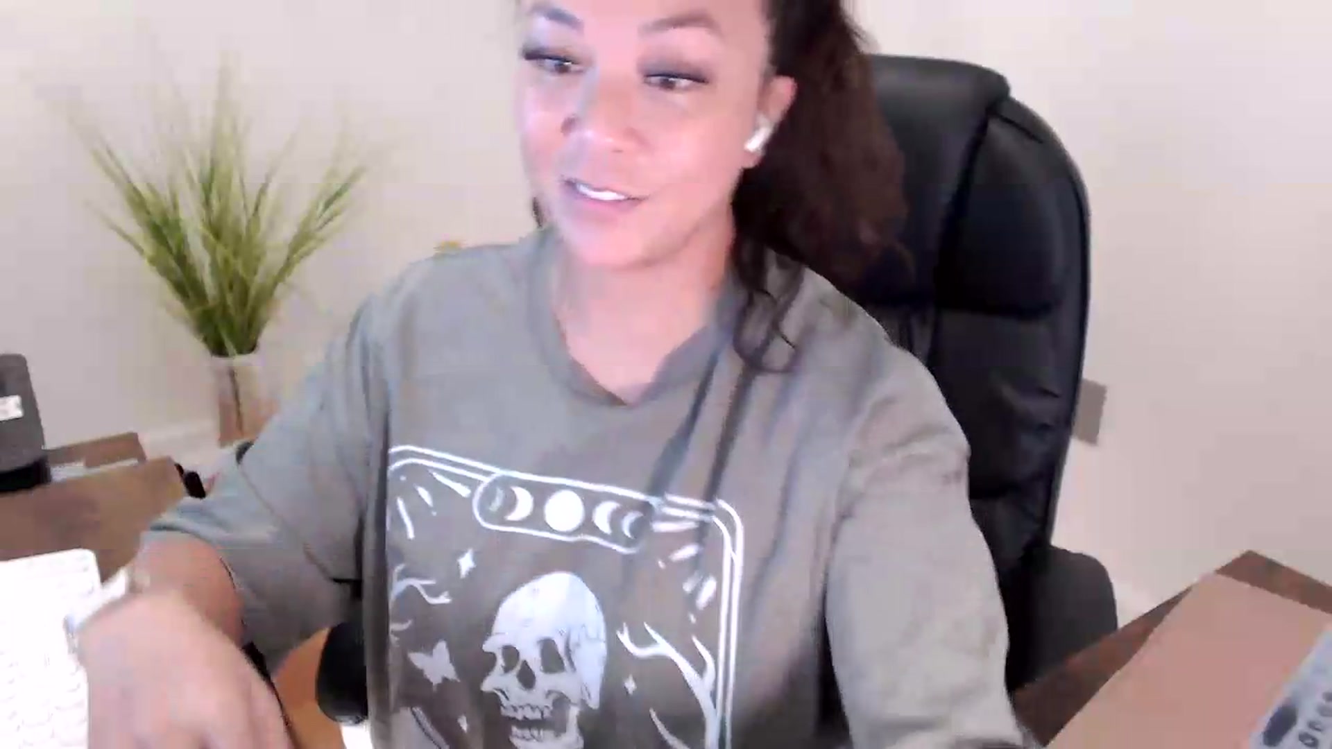 Gallery image thumbnail from CoconutCreme's myfreecams stream on, 07/27/2026, 17:03 image 18 of 20