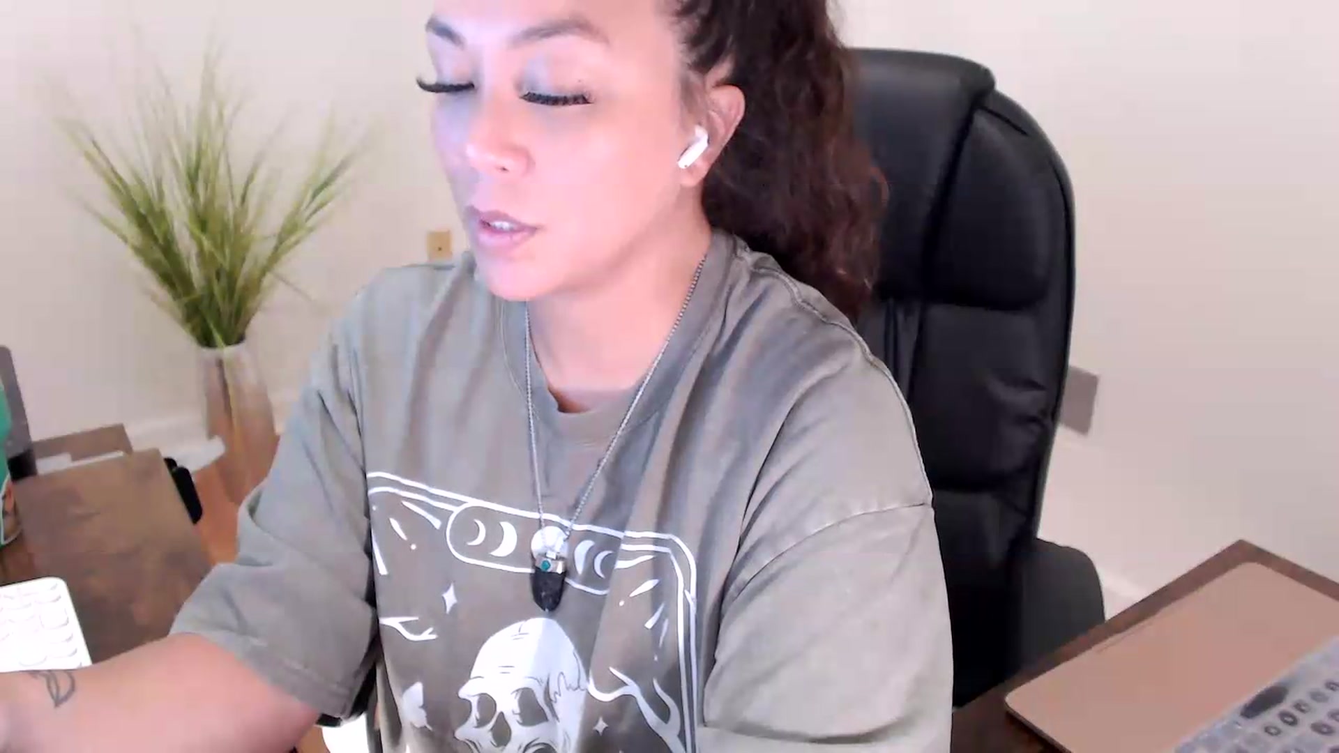 Gallery image thumbnail from CoconutCreme's myfreecams stream on, 07/27/2026, 20:37 image 8 of 20