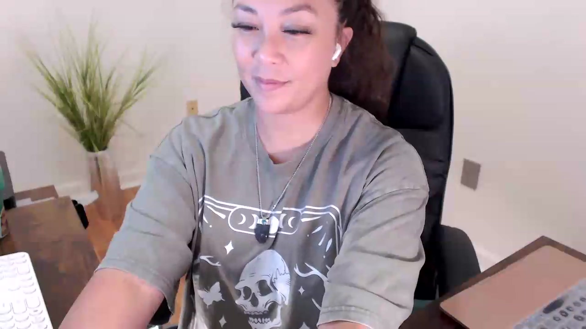 Gallery image thumbnail from CoconutCreme's myfreecams stream on, 07/27/2026, 20:37 image 5 of 20