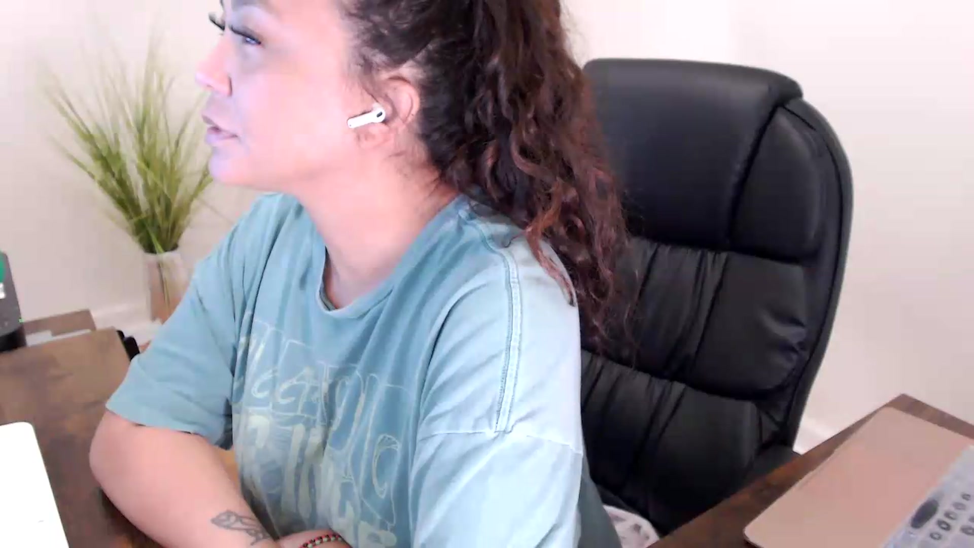 Gallery image thumbnail from CoconutCreme's myfreecams stream on, 07/28/2026, 14:30 image 6 of 20