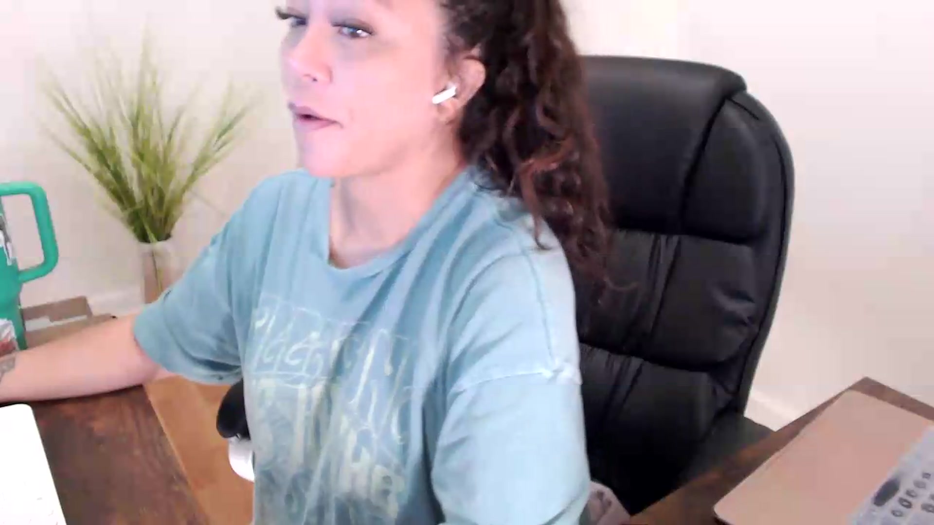 Gallery image thumbnail from CoconutCreme's myfreecams stream on, 07/28/2026, 14:30 image 18 of 20