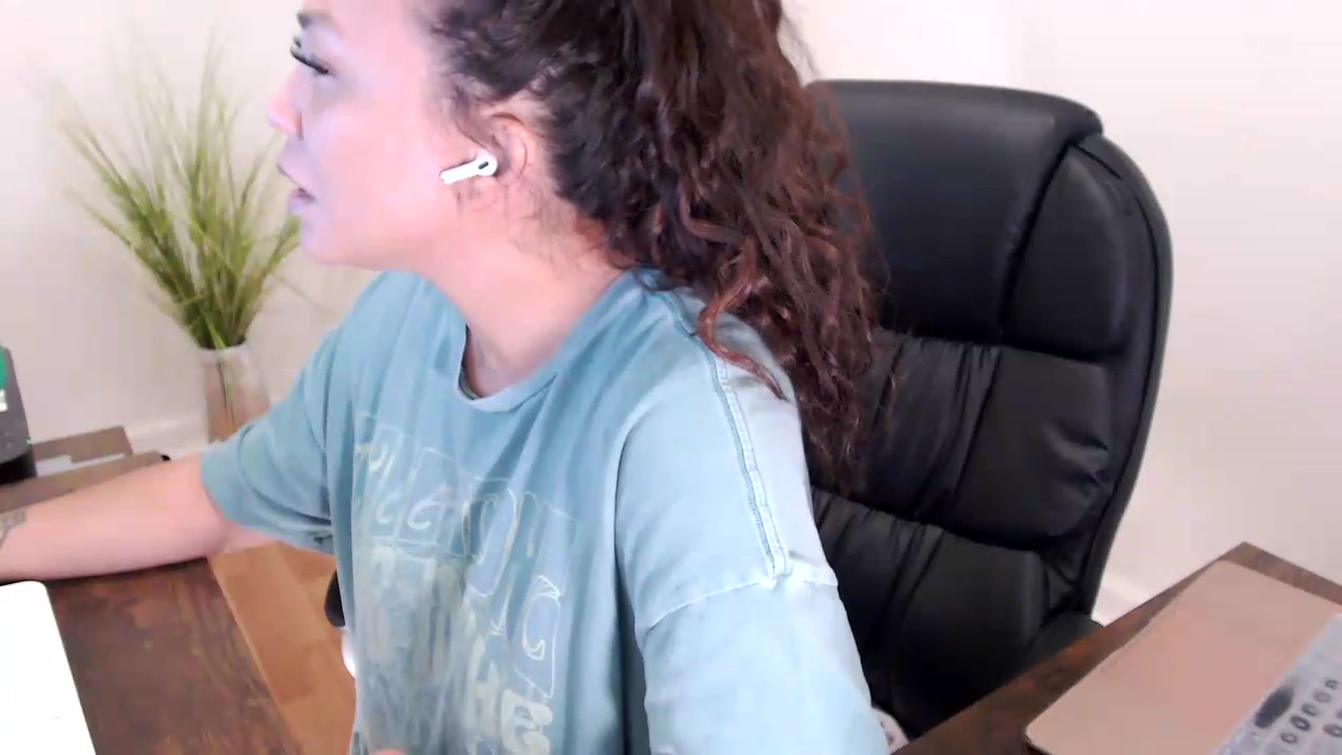 Gallery image thumbnail from CoconutCreme's myfreecams stream on, 07/28/2026, 14:30 image 8 of 20