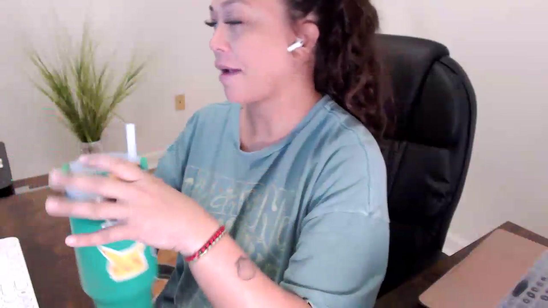 Gallery image thumbnail from CoconutCreme's myfreecams stream on, 07/28/2026, 14:30 image 15 of 20