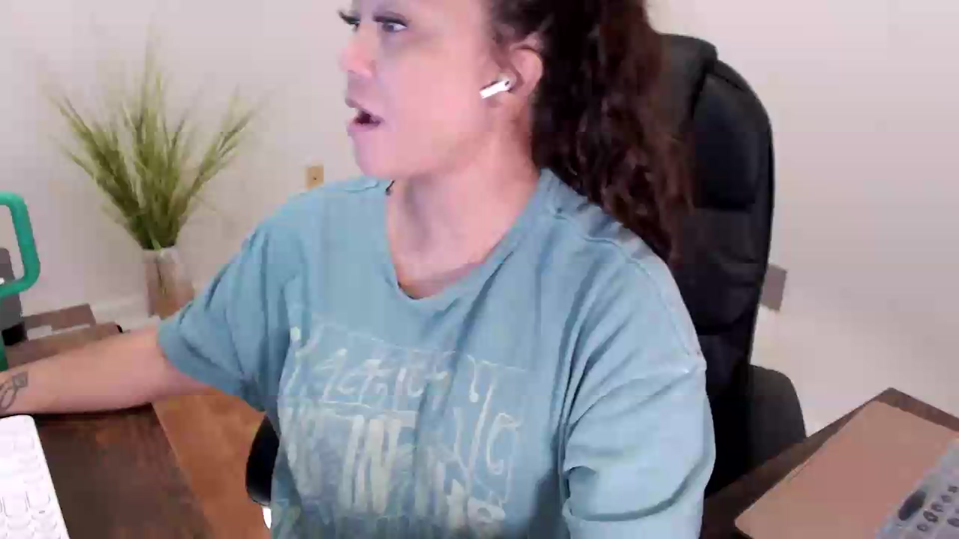 Gallery image thumbnail from CoconutCreme's myfreecams stream on, 07/28/2026, 15:10 image 7 of 20