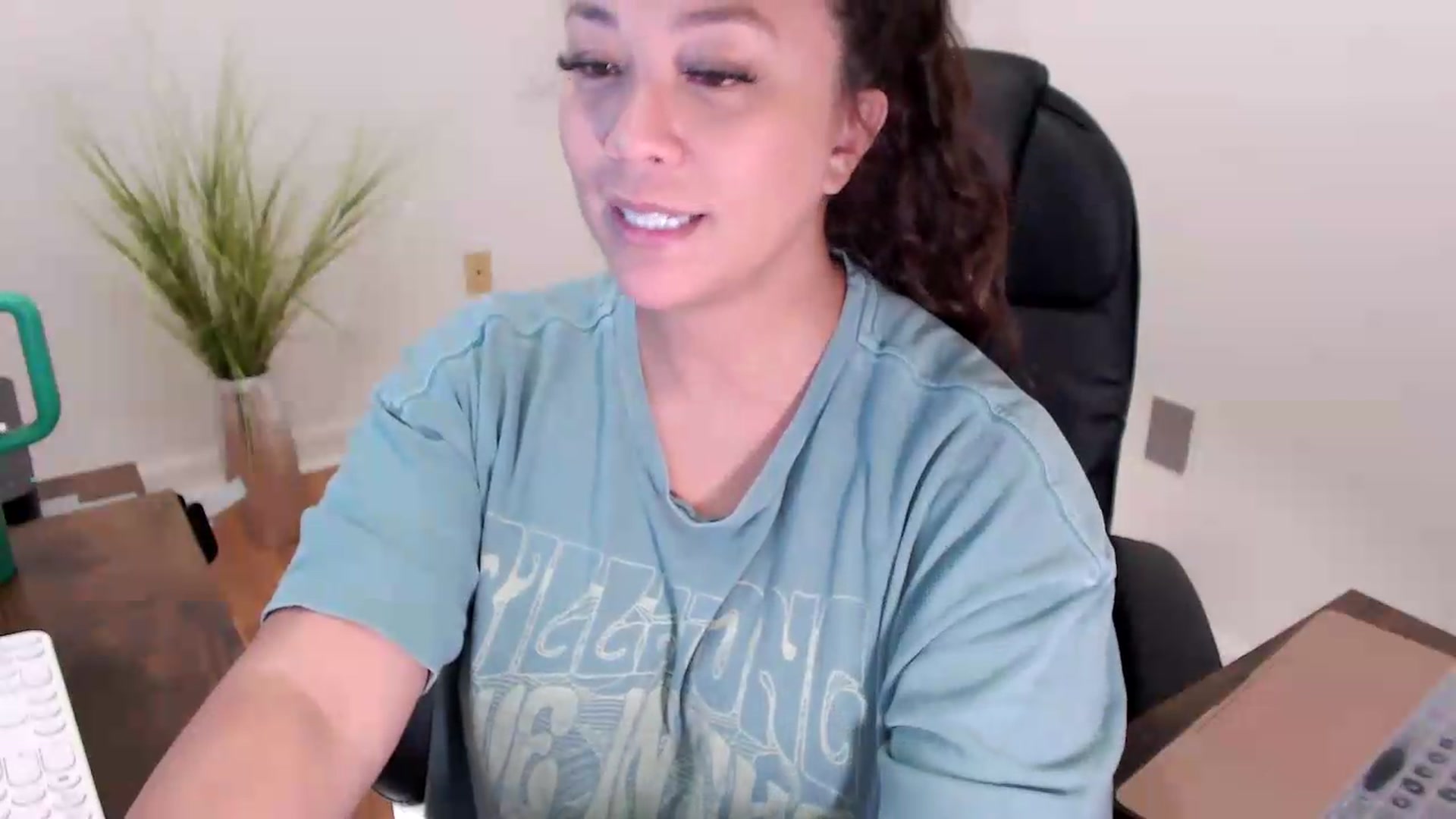 Gallery image thumbnail from CoconutCreme's myfreecams stream on, 07/28/2026, 15:10 image 8 of 20