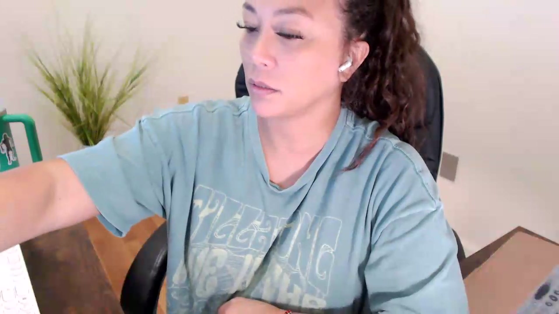 Gallery image thumbnail from CoconutCreme's myfreecams stream on, 07/28/2026, 15:10 image 16 of 20