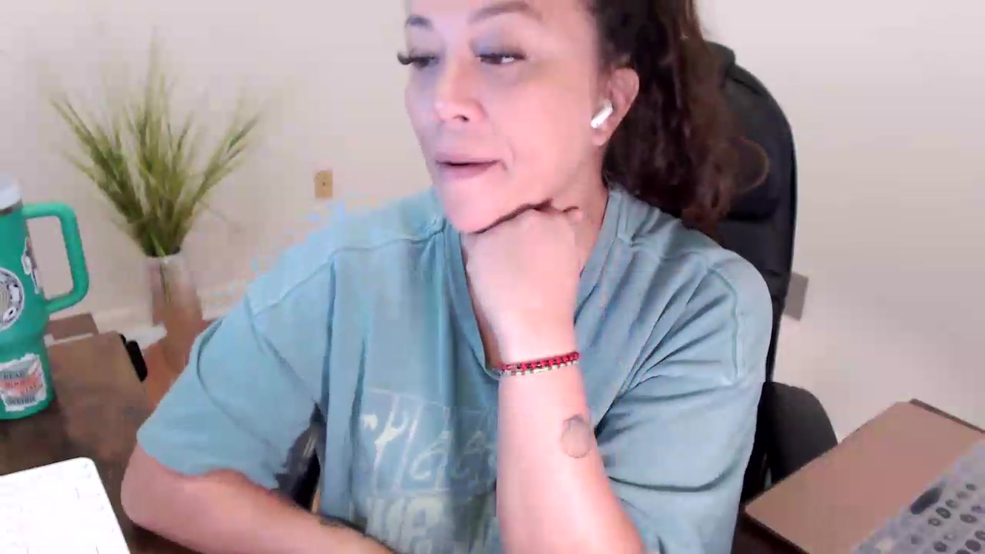 Gallery image thumbnail from CoconutCreme's myfreecams stream on, 07/28/2026, 15:44 image 15 of 20