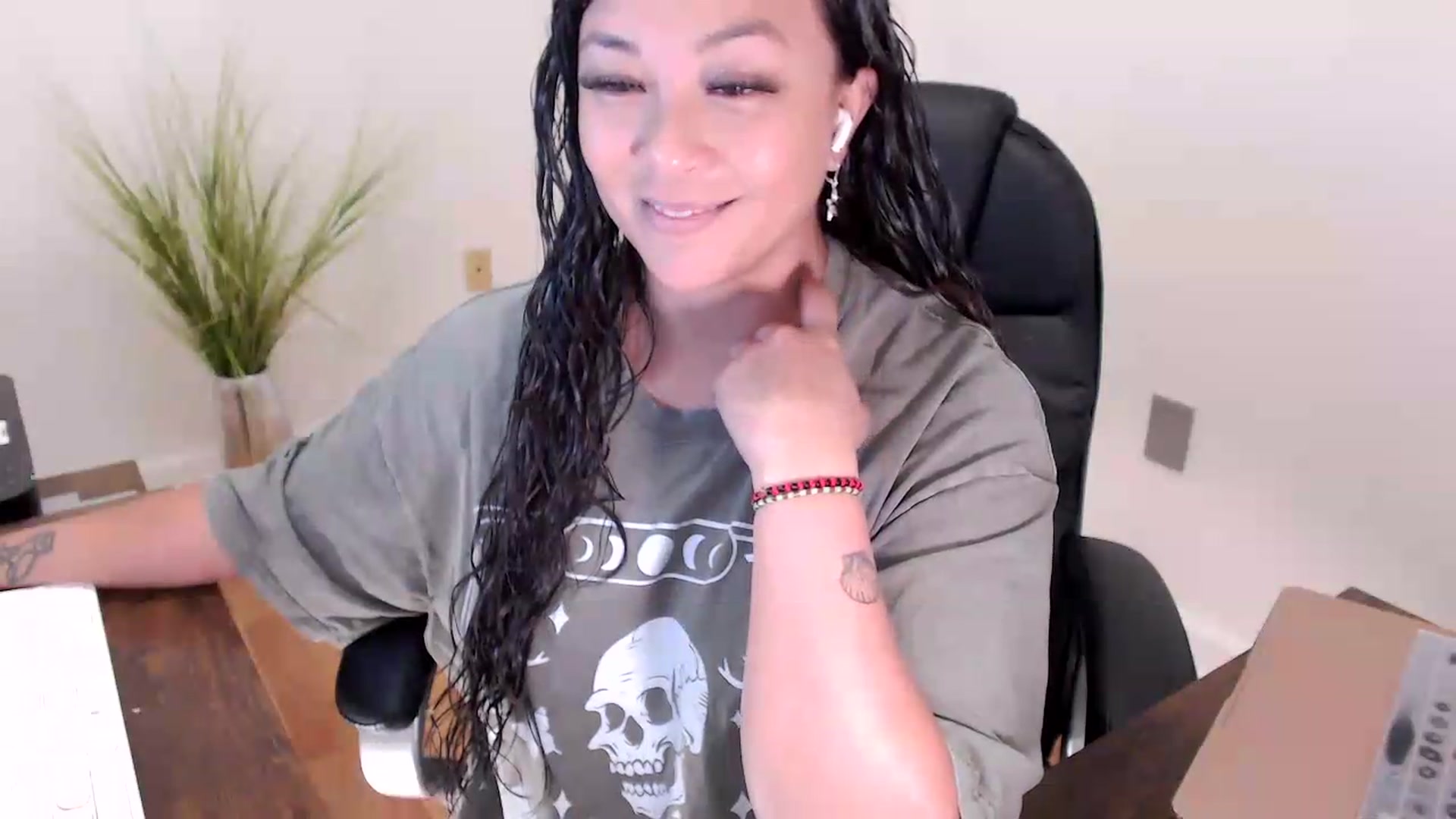 Gallery image thumbnail from CoconutCreme's myfreecams stream on, 08/07/2026, 17:42 image 16 of 20