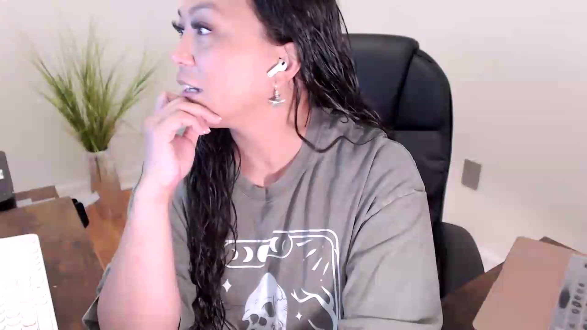 Gallery image thumbnail from CoconutCreme's myfreecams stream on, 08/07/2026, 17:42 image 20 of 20