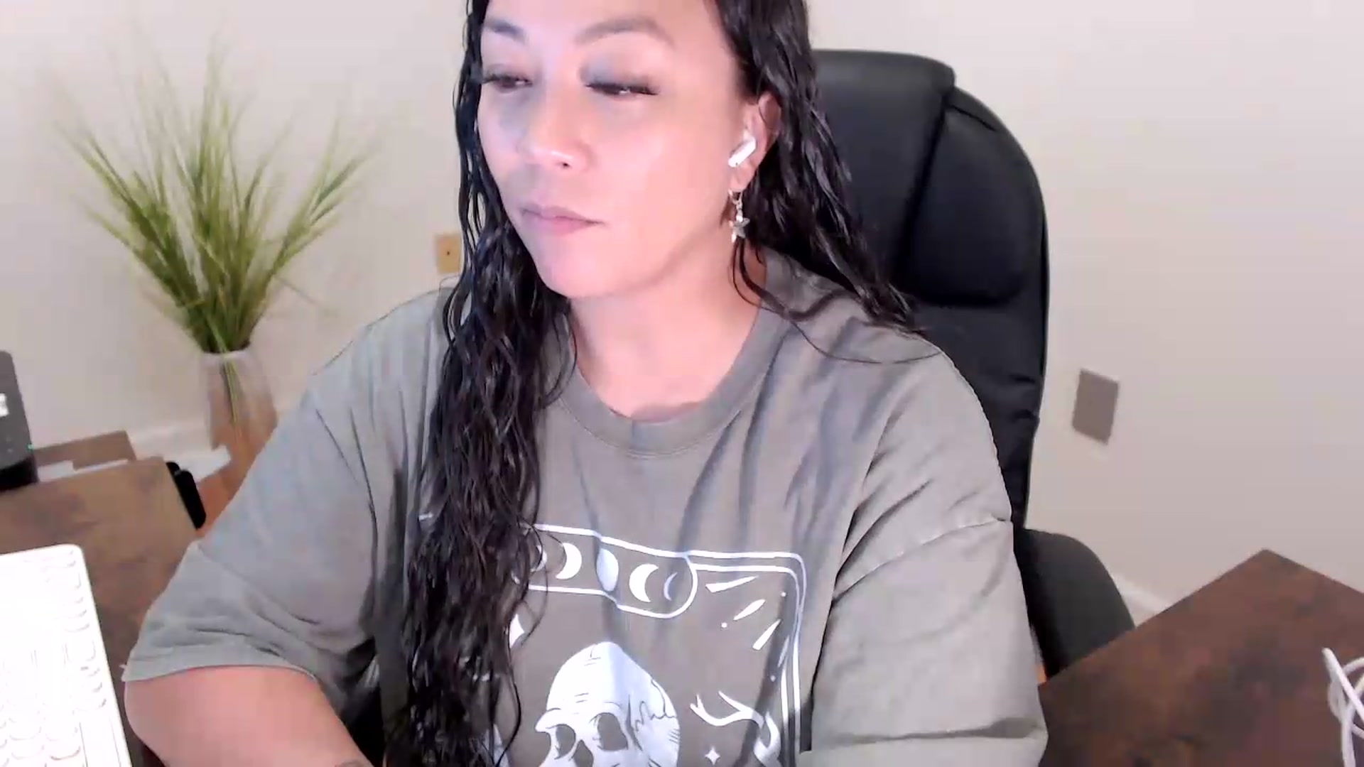 Gallery image thumbnail from CoconutCreme's myfreecams stream on, 08/07/2026, 18:33 image 6 of 20