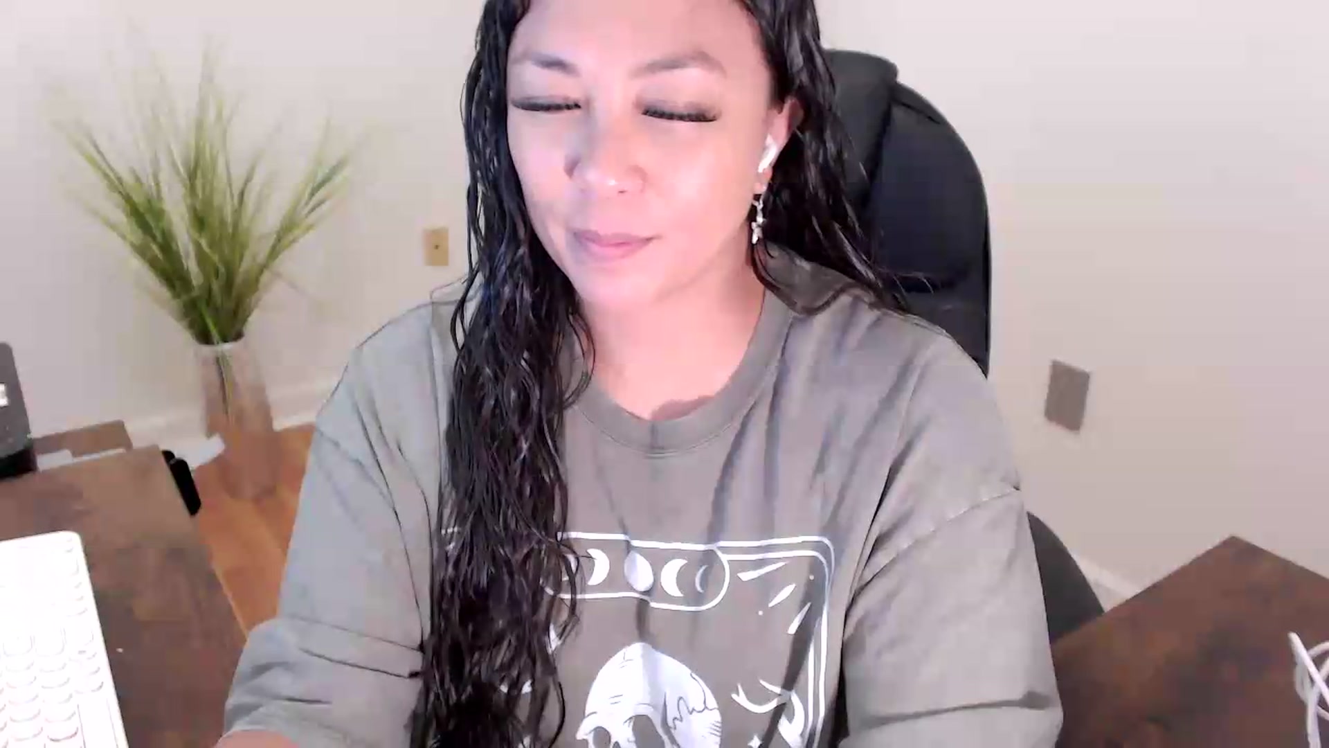 Gallery image thumbnail from CoconutCreme's myfreecams stream on, 08/07/2026, 18:33 image 10 of 20