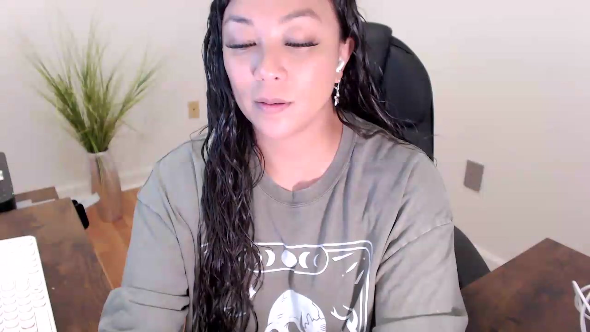 Gallery image thumbnail from CoconutCreme's myfreecams stream on, 08/07/2026, 18:33 image 8 of 20