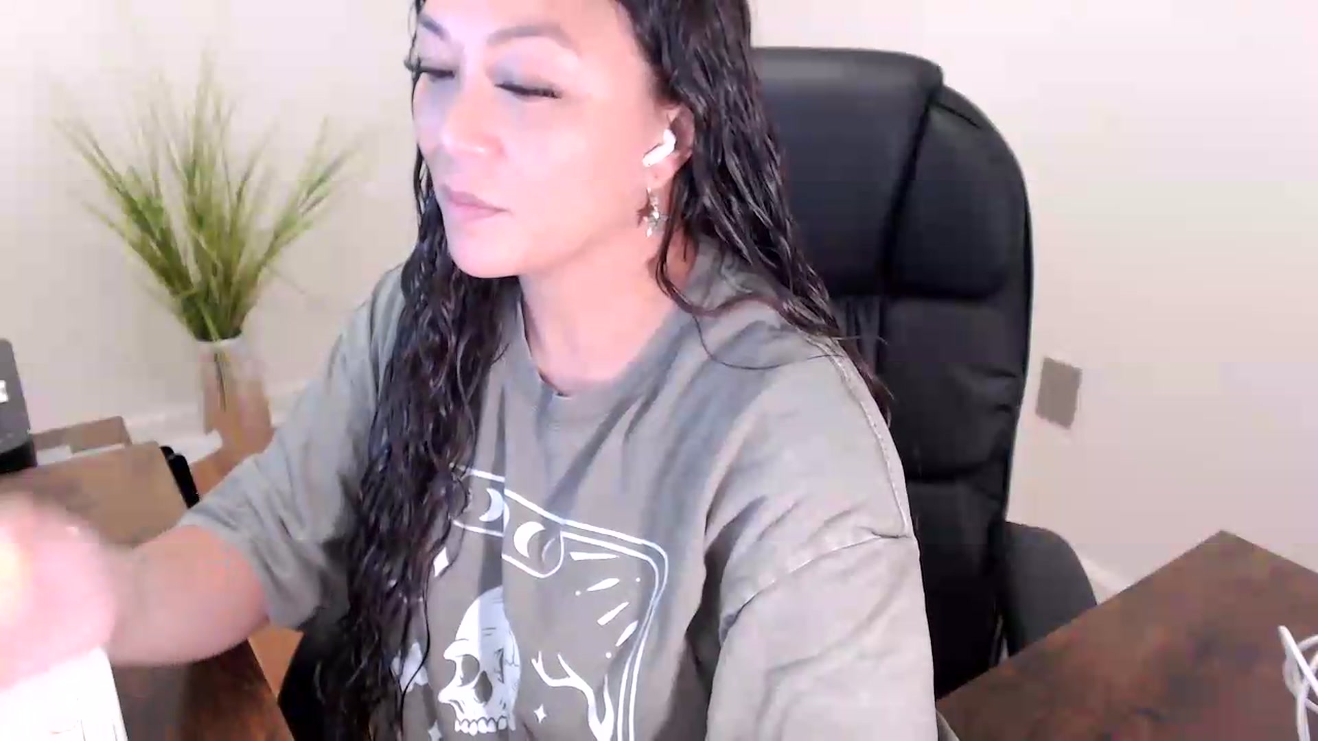 Gallery image thumbnail from CoconutCreme's myfreecams stream on, 08/07/2026, 18:33 image 5 of 20