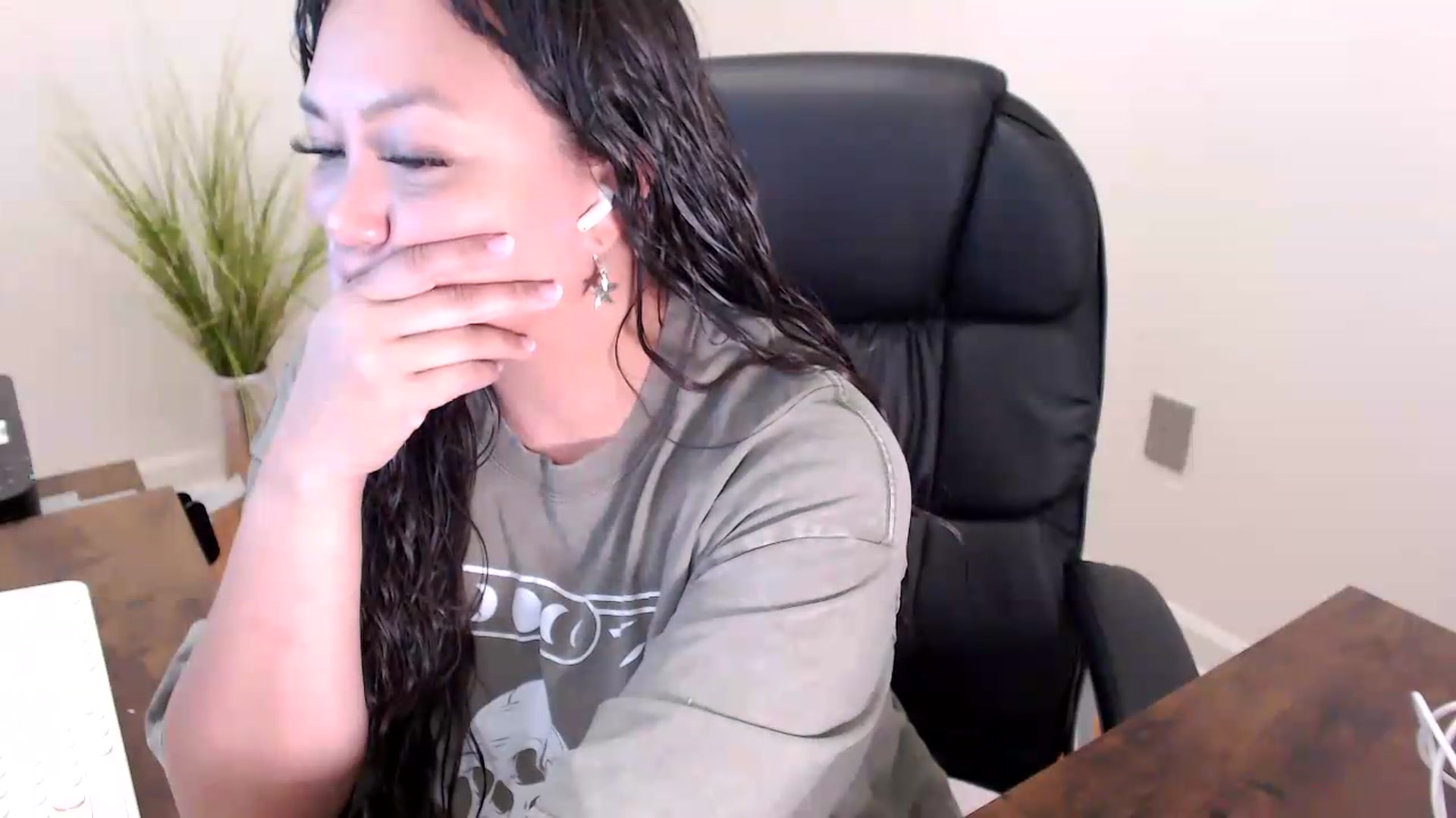 Gallery image thumbnail from CoconutCreme's myfreecams stream on, 08/07/2026, 18:33 image 20 of 20