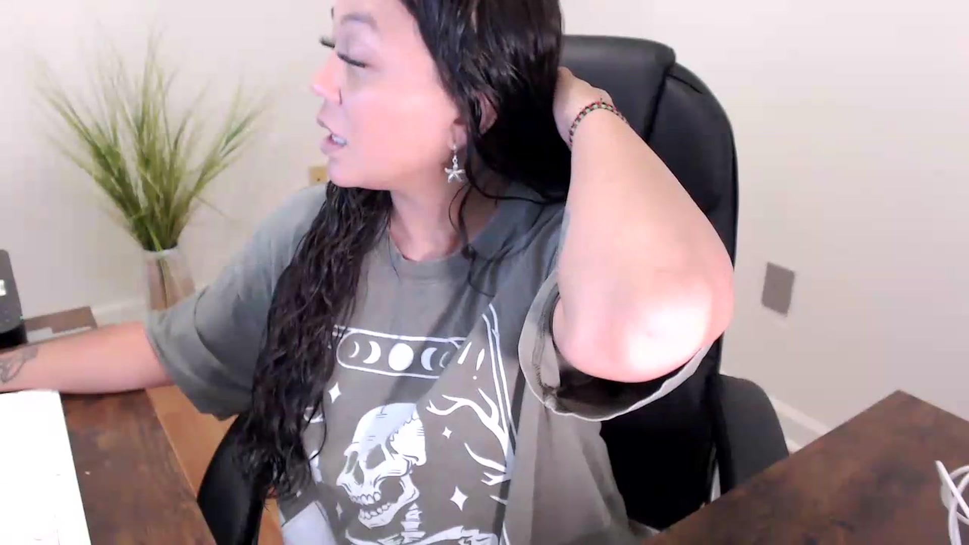 Gallery image thumbnail from CoconutCreme's myfreecams stream on, 08/07/2026, 19:38 image 17 of 20