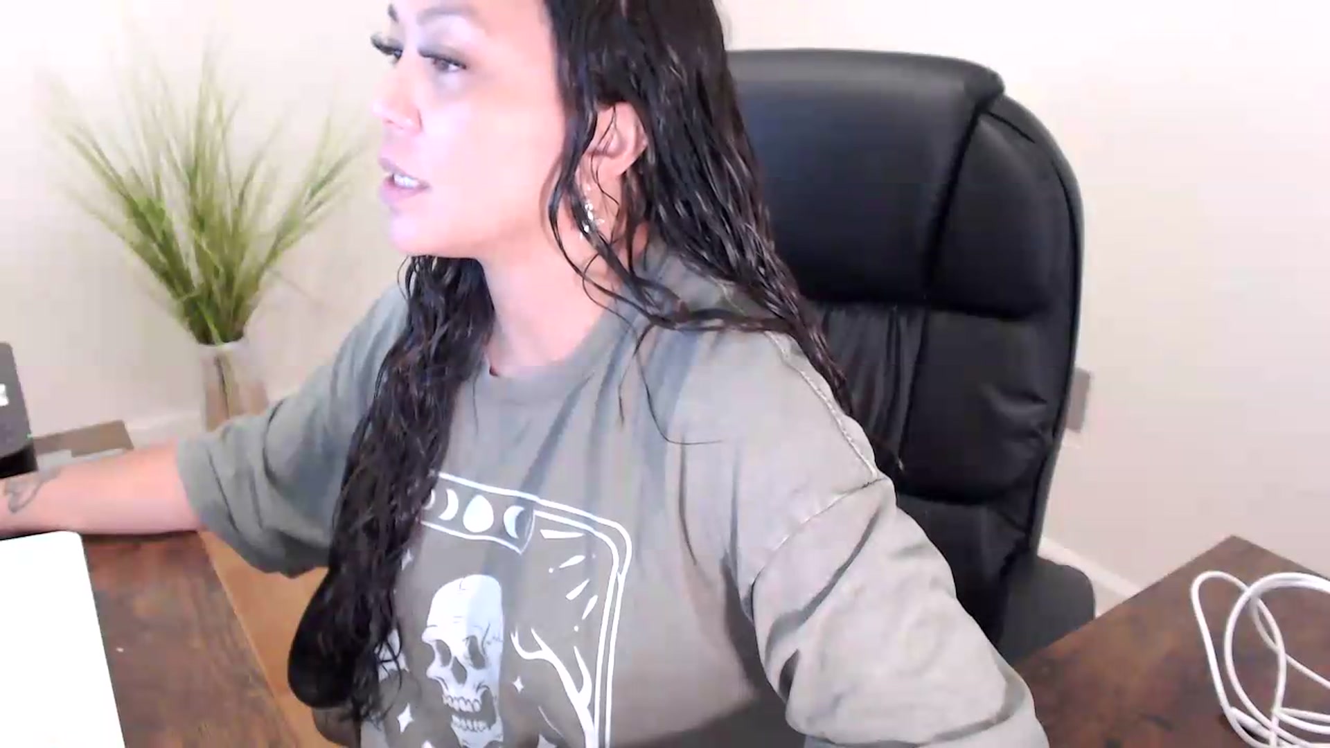 Gallery image thumbnail from CoconutCreme's myfreecams stream on, 08/07/2026, 19:38 image 19 of 20