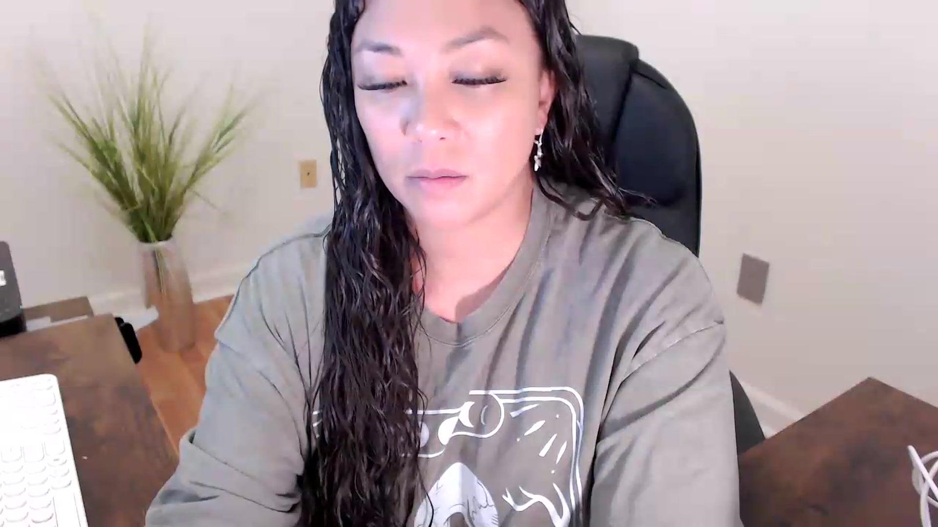 Gallery image thumbnail from CoconutCreme's myfreecams stream on, 08/07/2026, 19:38 image 3 of 20