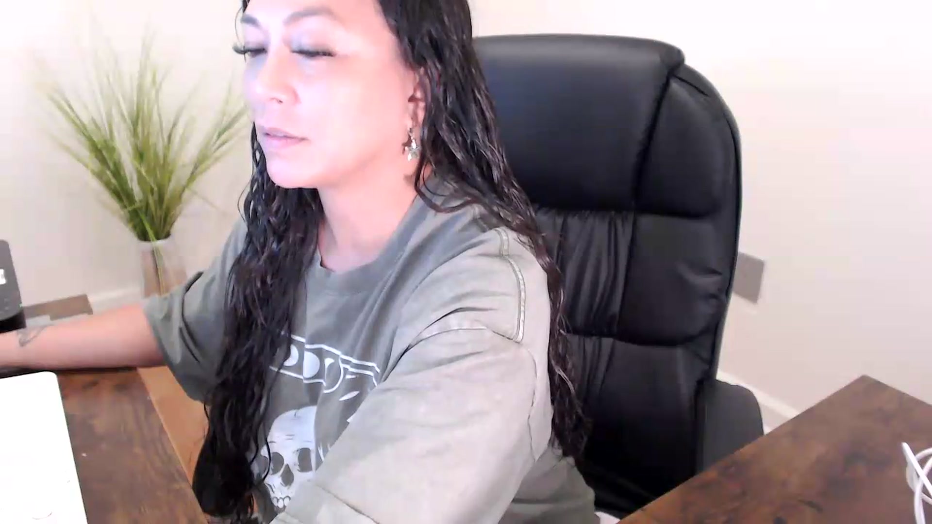 Gallery image thumbnail from CoconutCreme's myfreecams stream on, 08/07/2026, 19:38 image 7 of 20