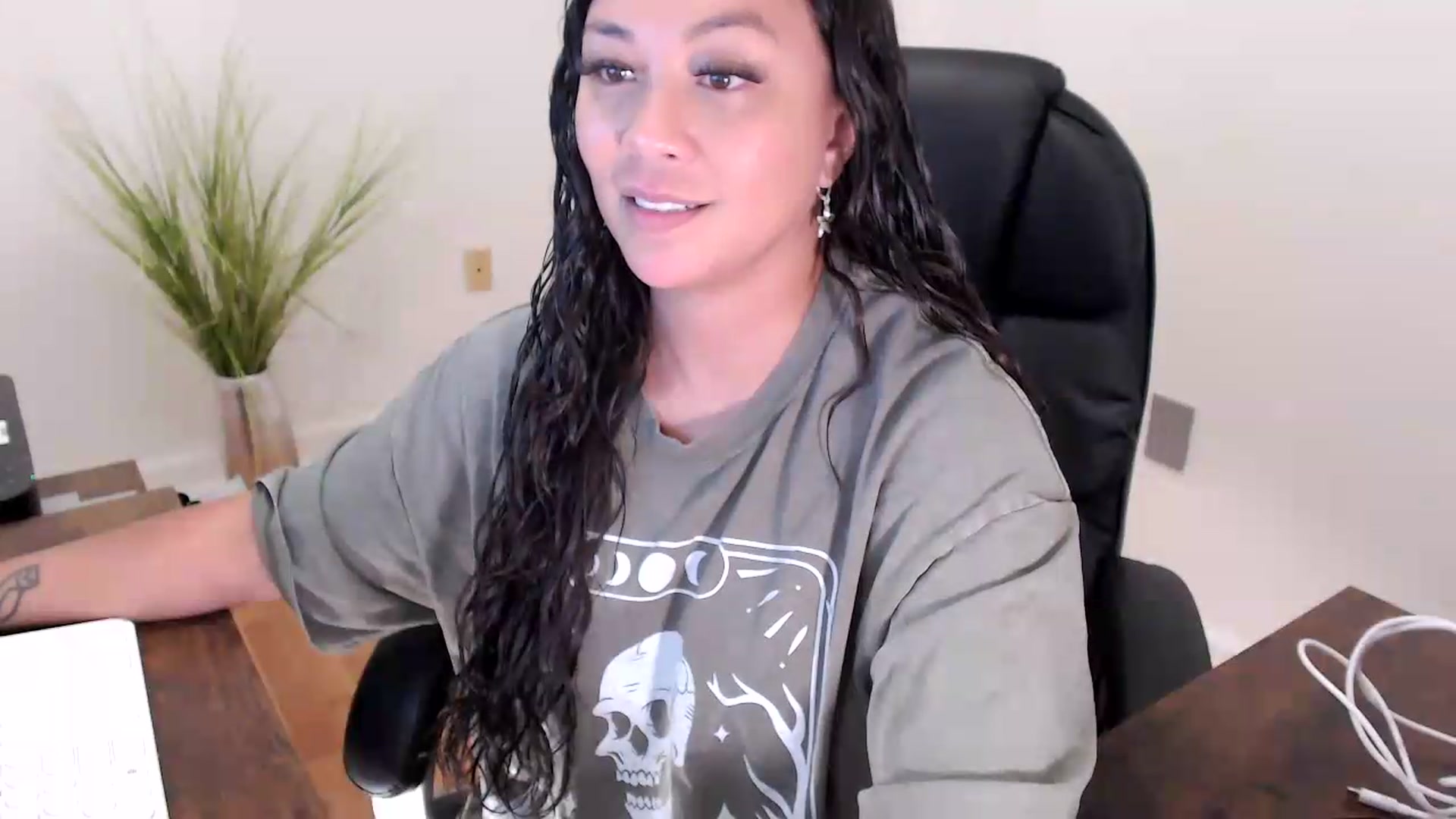 Gallery image thumbnail from CoconutCreme's myfreecams stream on, 08/07/2026, 21:07 image 9 of 20