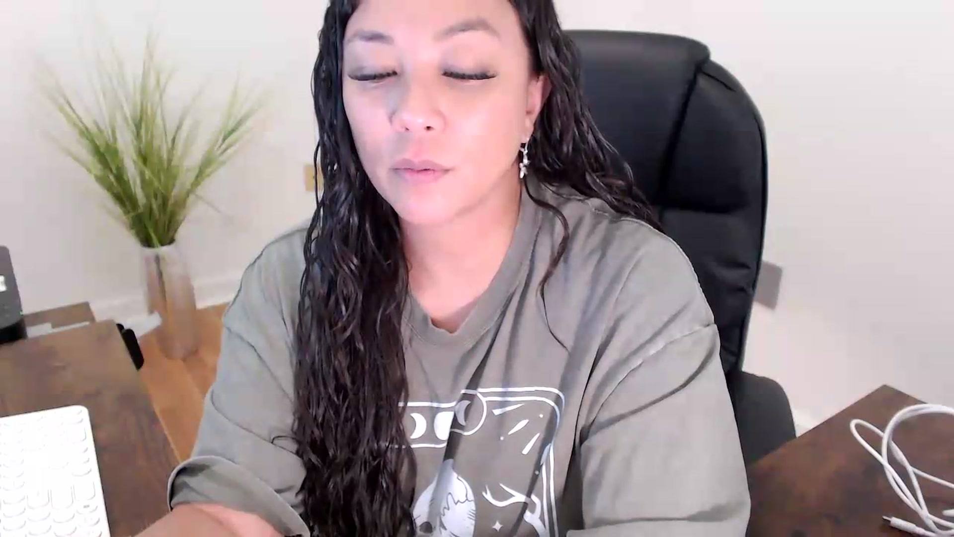 Gallery image thumbnail from CoconutCreme's myfreecams stream on, 08/07/2026, 21:07 image 14 of 20
